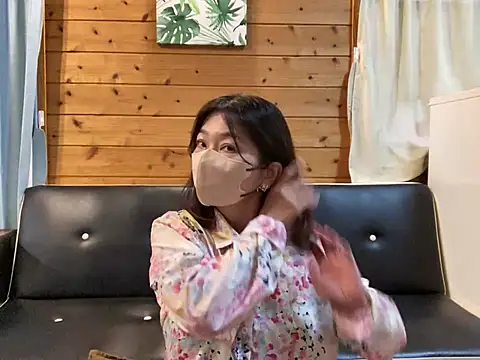 lemonade madame online show from 18, 4, 2026