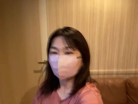 Snapshot of lemonade_madame chatting on 5, 5, 2026 lemonade madame online show from 5, 5, 2026