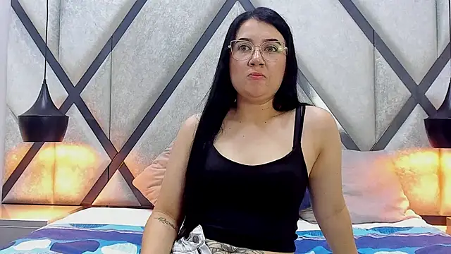 ChloeAshdord online show from 10, 4, 2026