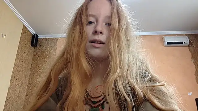 Snapshot of KateVibe_01 chatting on 10, 7, 2026 KateVibe 01 online show from 10, 7, 2026