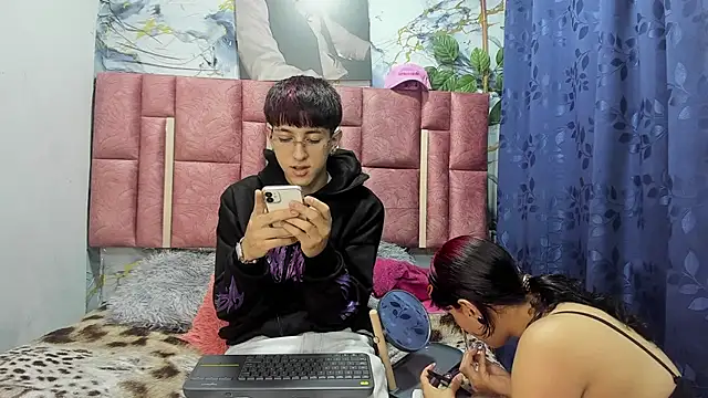 Snapshot of keily_and_carty chatting on 11, 5, 2026 keily and carty online show from 11, 5, 2026