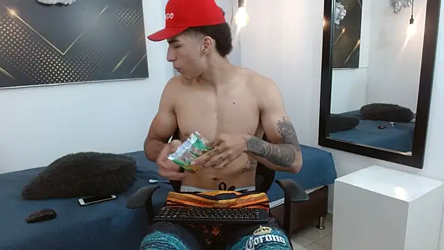 GoldenDesireX  online show from 9, 4, 2026