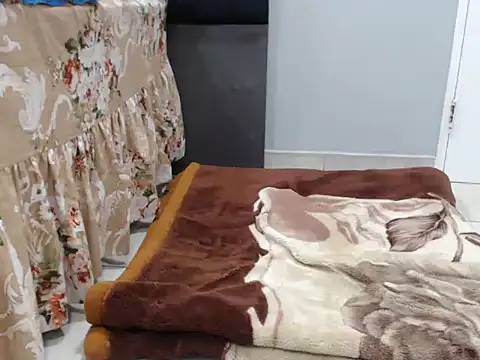 ChocolateClitt online show from 24, 4, 2026