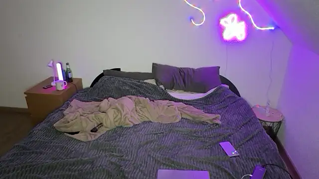 RoxySweetheart online show from 7, 4, 2026