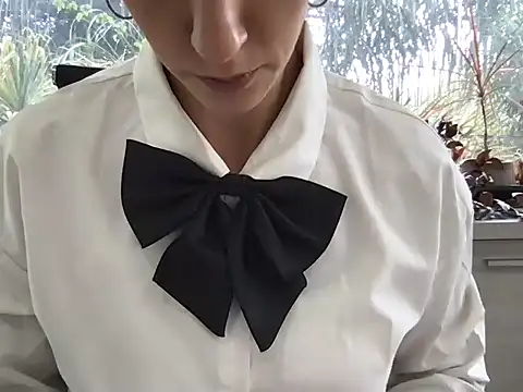 canduxgirl online show from 6, 4, 2026