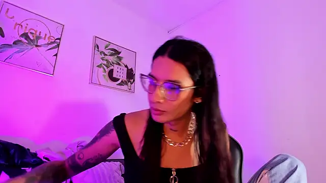 Snapshot of Maddie_Ray chatting on 6, 6, 2026 Maddie Ray online show from 6, 6, 2026