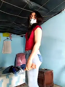 IsaSosa1982 online show from 18, 4, 2026