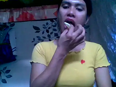 Snapshot of luna_veille chatting on 21, 4, 2026 luna veille online show from 21, 4, 2026