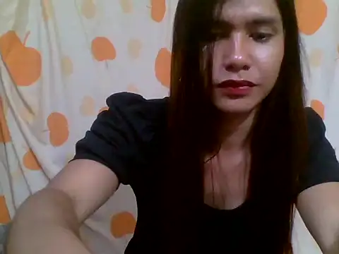 Snapshot of luna_veille chatting on 8, 5, 2026 luna veille online show from 8, 5, 2026