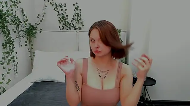 Snapshot of Charlotte_Stee chatting on 25, 6, 2026 Charlotte Stee online show from 25, 6, 2026
