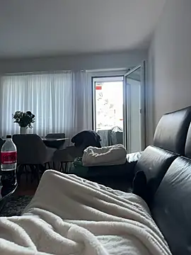 Luan4057 online show from 6, 4, 2026