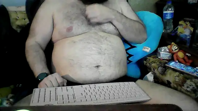 Snapshot of BriTheTopBear chatting on 21, 5, 2026 BriTheTopBear online show from 21, 5, 2026