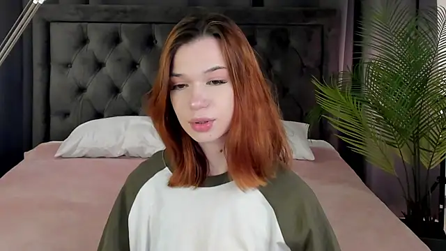 Snapshot of FoxLisa chatting on 24, 4, 2026 FoxLisa online show from 24, 4, 2026
