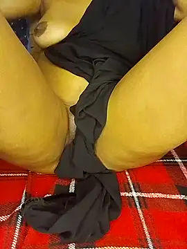 Snapshot of Tightpussyysafy25 chatting on 25, 4, 2026 Tightpussyysafy25 online show from 25, 4, 2026