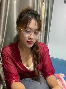 Zoe X1 online show from 16, 4, 2026