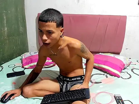 Snapshot of Junior_bebe chatting on 27, 4, 2026 Junior bebe online show from 27, 4, 2026