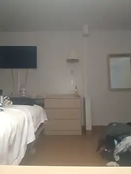 Azelia 33 online show from 21, 4, 2026