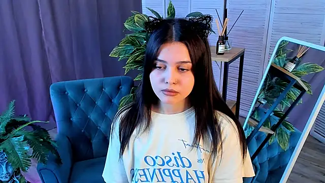 MarianneAuvil online show from 10, 4, 2026