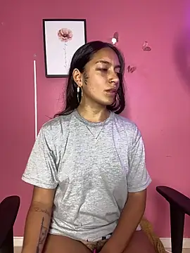 DulceLatinaxo online show from 1, 5, 2026