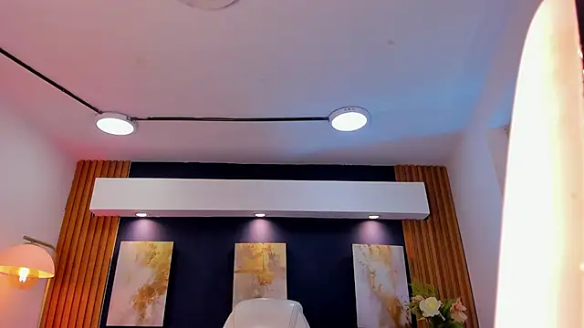 Snapshot of LumierNova chatting on 7, 7, 2026 LumierNova online show from 7, 7, 2026