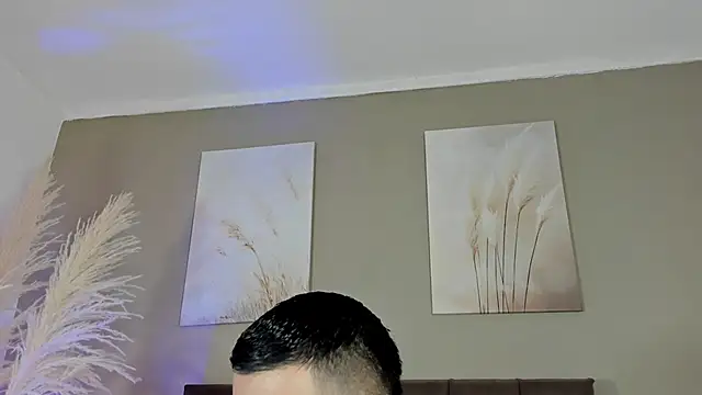 Snapshot of Alexander_Diazz chatting on 6, 6, 2026 Alexander Diazz online show from 6, 6, 2026