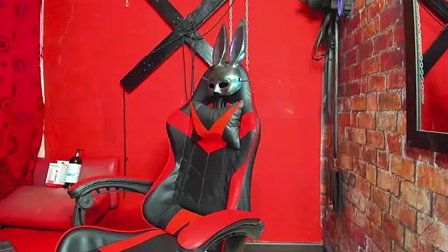 Bombomks online show from 16, 4, 2026