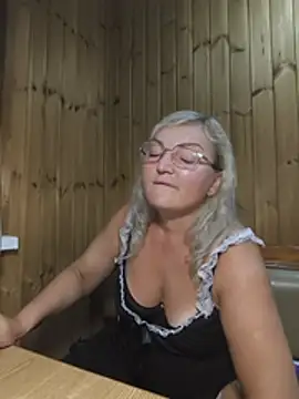 Snapshot of White-Chocolatte chatting on 16, 7, 2026 White-Chocolatte online show from 16, 7, 2026