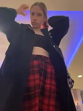 michelle lovique online show from 19, 5, 2026