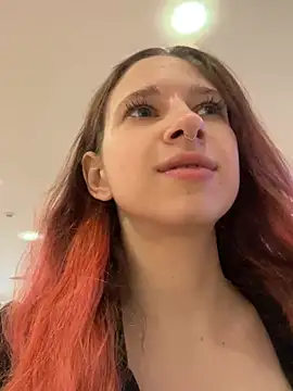 michelle lovique online show from 28, 5, 2026