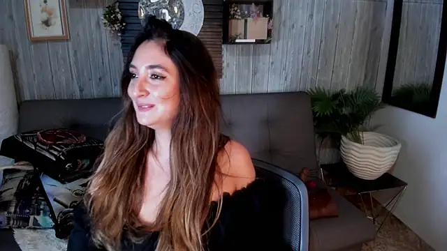 Alucarda666 online show from 5, 6, 2026