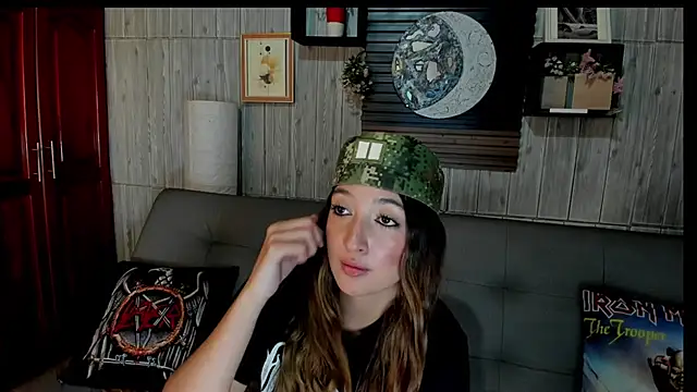 Snapshot of Alucarda666 chatting on 5, 7, 2026 Alucarda666 online show from 5, 7, 2026