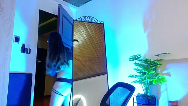 Gabbie Danger online show from 16, 4, 2026