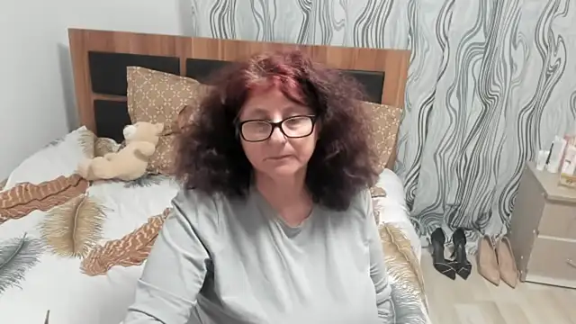 Snapshot of CatherineRowe chatting on 15, 1, 2025 CatherineRowe online show from 15, 1, 2025