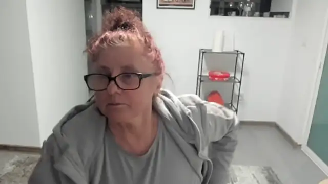 Snapshot of CatherineRowe chatting on 16, 1, 2025 CatherineRowe online show from 16, 1, 2025