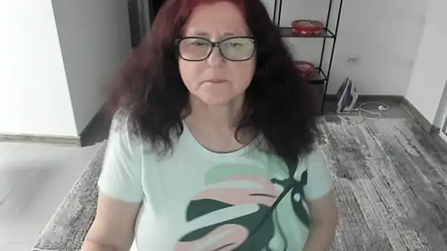 Snapshot of CatherineRowe chatting on 28, 1, 2025 CatherineRowe online show from 28, 1, 2025