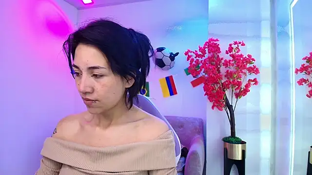 Rainy doll online show from 15, 7, 2026
