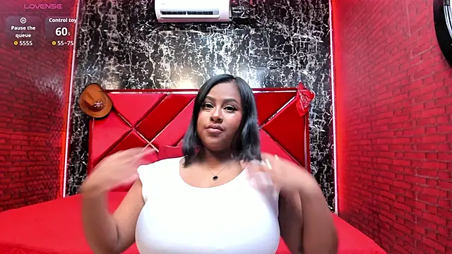 Snapshot of Luu_Adams chatting on 16, 4, 2026 Luu Adams online show from 16, 4, 2026