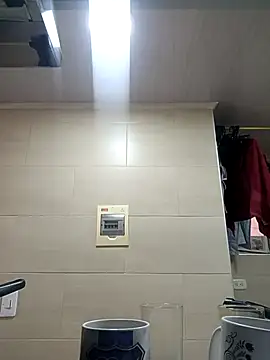 celeste beacker online show from 15, 4, 2026