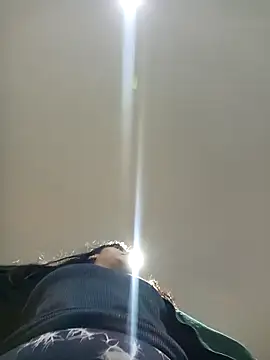 celeste beacker online show from 17, 4, 2026