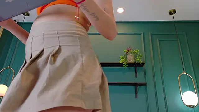 milurousse online show from 11, 4, 2026