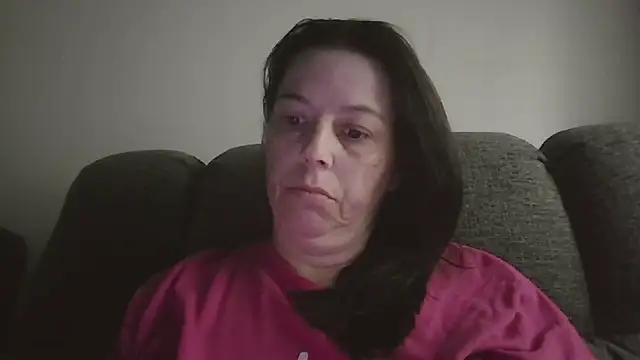 Snapshot of lily1982 chatting on 25, 4, 2026 lily1982 online show from 25, 4, 2026