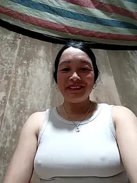 Snapshot of vanlucky2 chatting on 5, 5, 2026 vanlucky2 online show from 5, 5, 2026