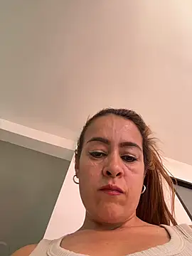 Natigoonzalez online show from 3, 5, 2026