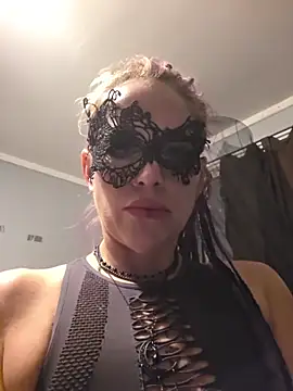 MistressSolena online show from 19, 6, 2026