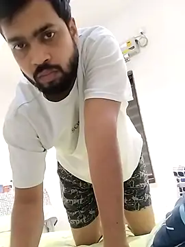 hornydaddy 21 online show from 16, 4, 2026