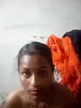 Snapshot of amishaah92 chatting on 22, 4, 2026 amishaah92 online show from 22, 4, 2026