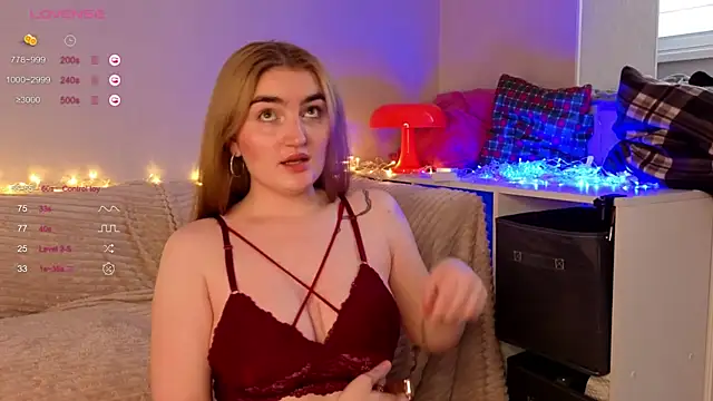 sweetandcuteee online show from 11, 4, 2026