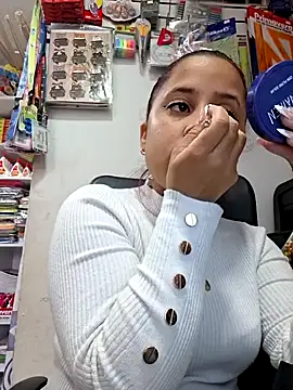 Michell Monrrone online show from 15, 4, 2026