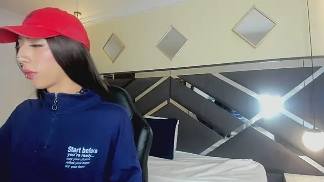 Kittie Vixen online show from 11, 4, 2026