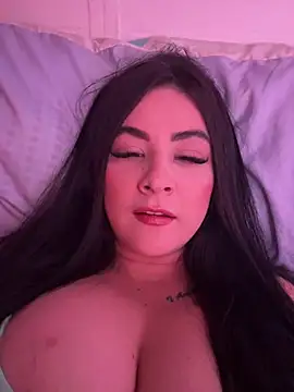 Snapshot of fer_latina26 chatting on 5, 7, 2026 fer latina26 online show from 5, 7, 2026